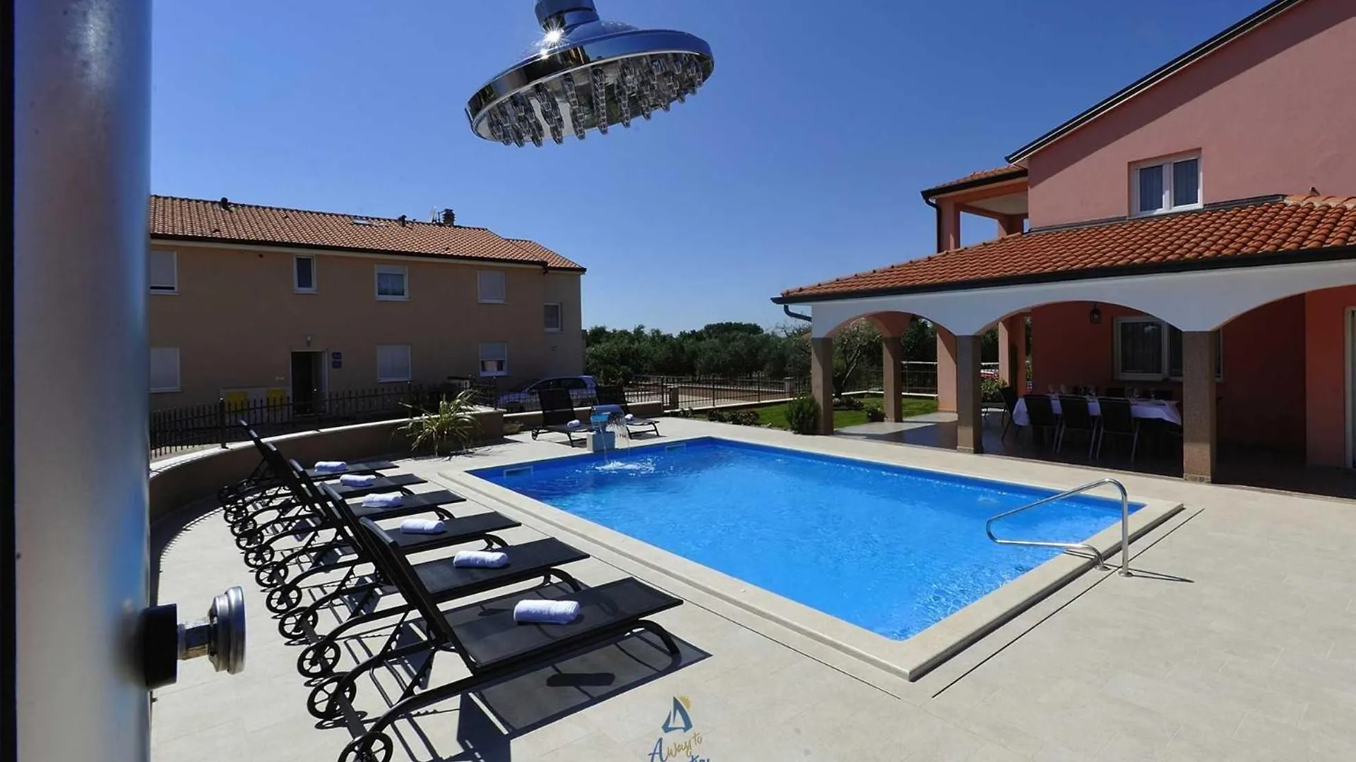 Villa Tea Novigrad By Awaytocroatia
